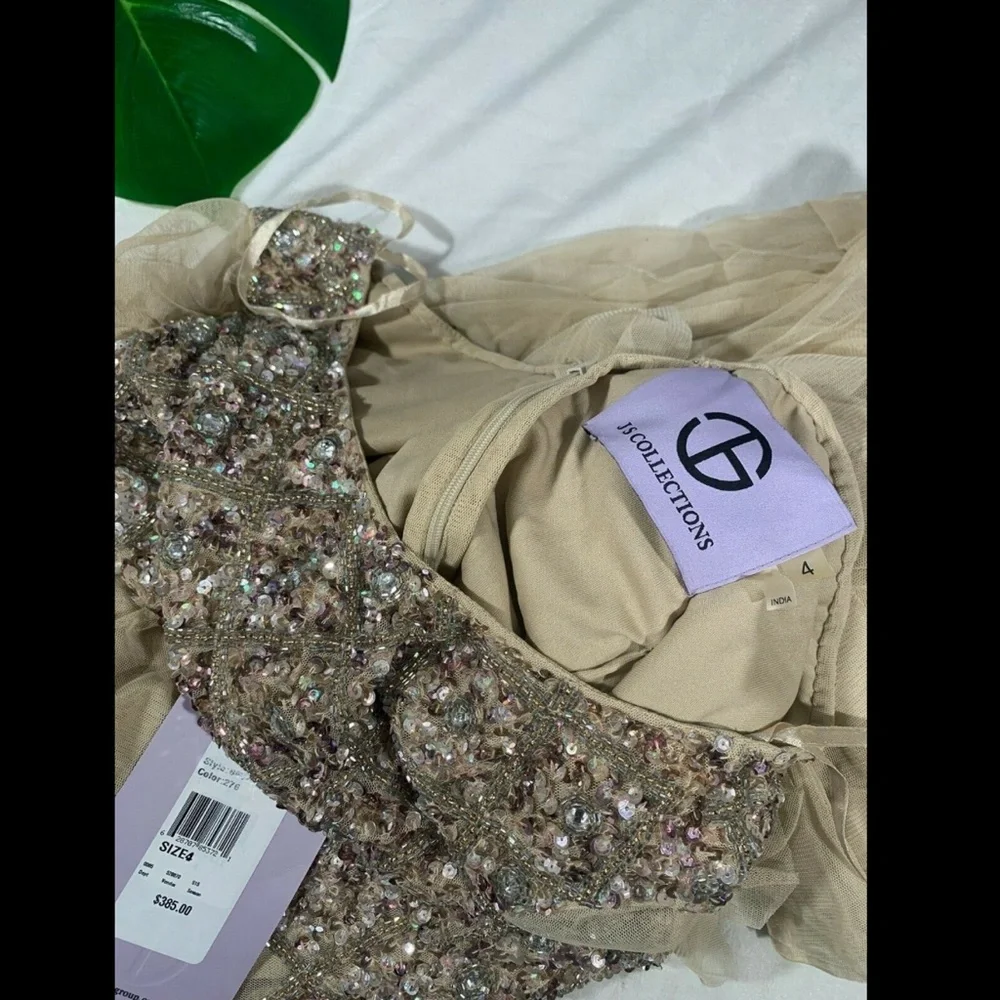 NWT JS Collections [ 4 ] Long Sleeve Embellished Tulle‎ Gown Champagne